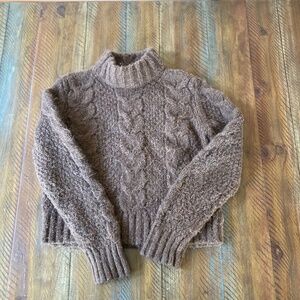 Women’s American Women’s American Eagle Chunky Brown Crew Neck Sweater Medium